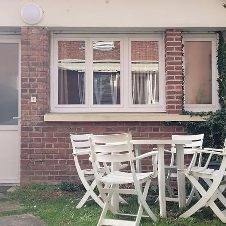Amiens Studio Cocooning Et Tranquille Dans Un Jardinet A L'Arriere D'Une Copropriete 2Mm De La Gare Buitenkant foto